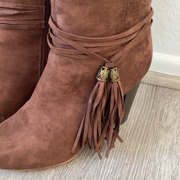 To the knee faux suede boots - Picture 5 of 6